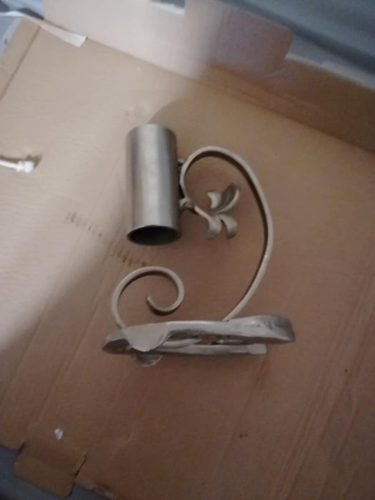 Metalowy stojak