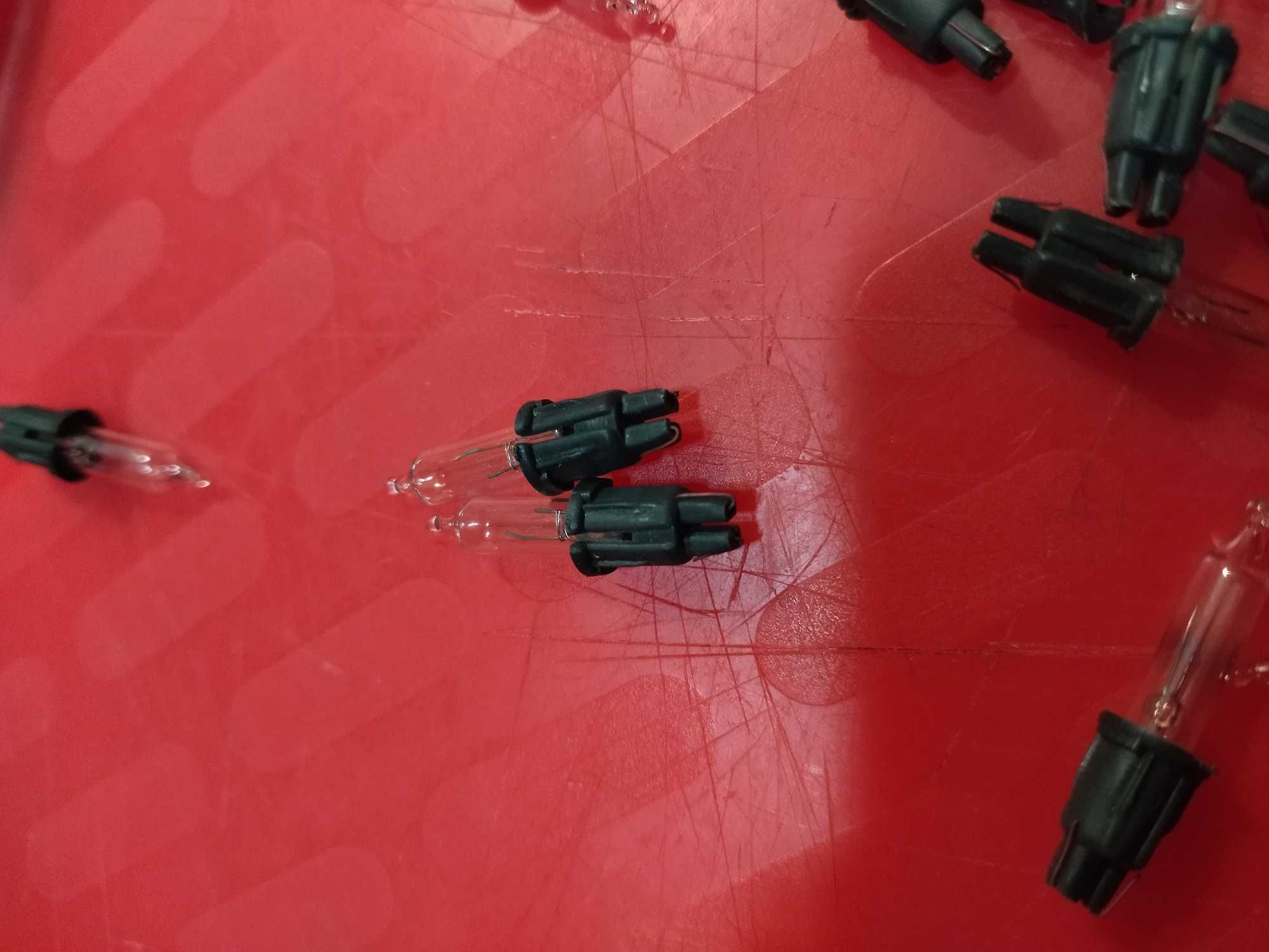 Mini świąteczne żarówki zamienne 2,5 V do lampek