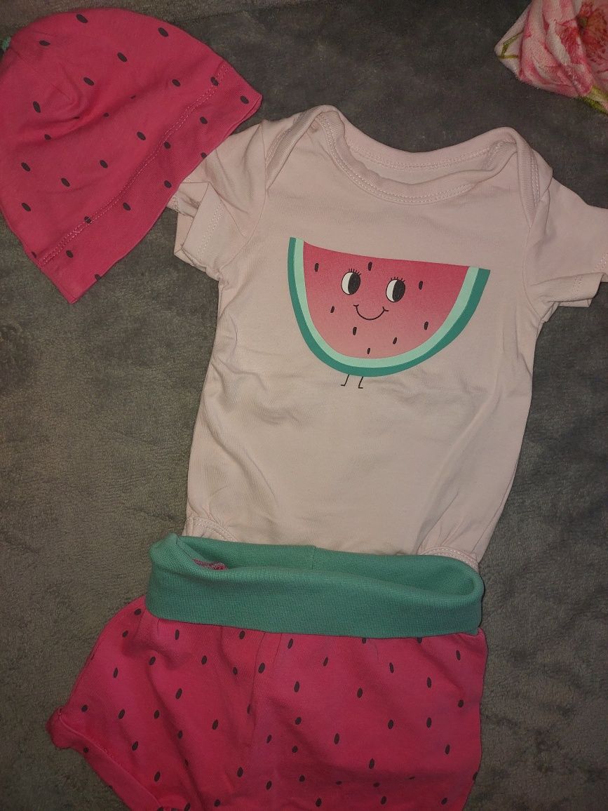 Komplet H&M rozmiar 56. Body, spodenki I czapeczka H&M, zestaw na lato