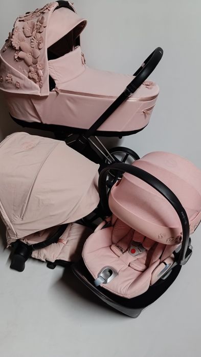 Cybex Priam 4.0 simply flowers 4w1 wózek dla dziewczynki