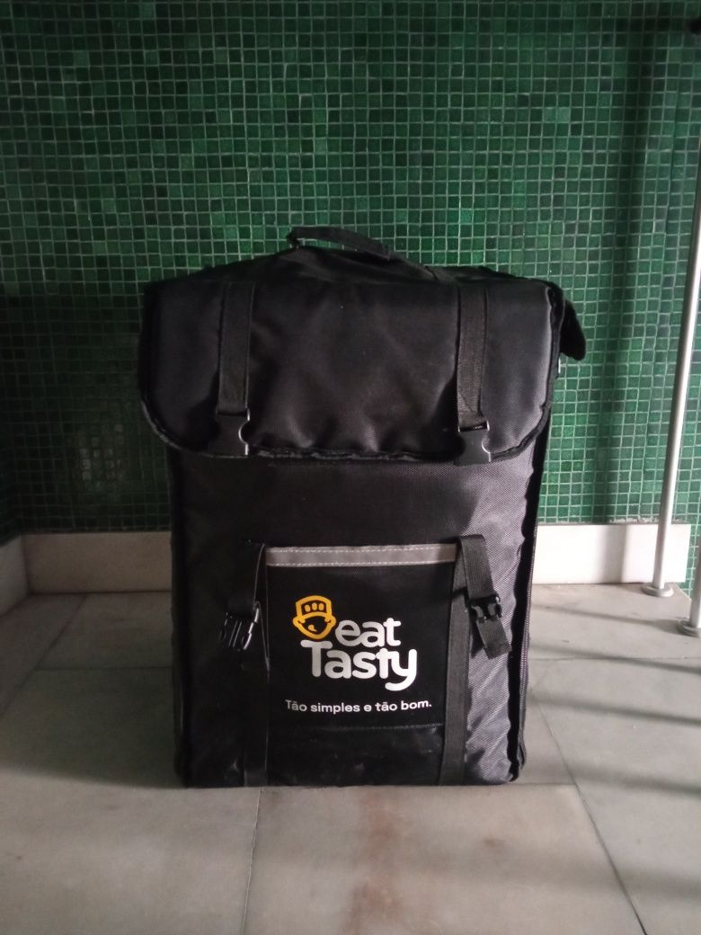 Mochila com muito pouco uso