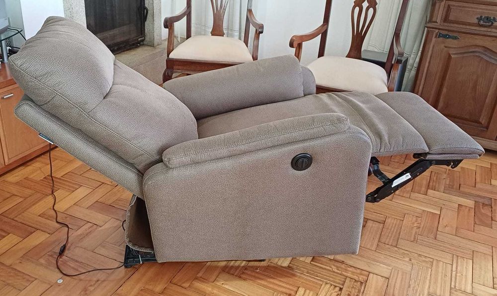 Cadeirão sala eléctrico