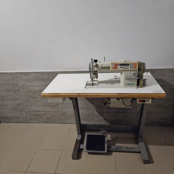 Maszyna do szycia SIRUBA L818F-H1