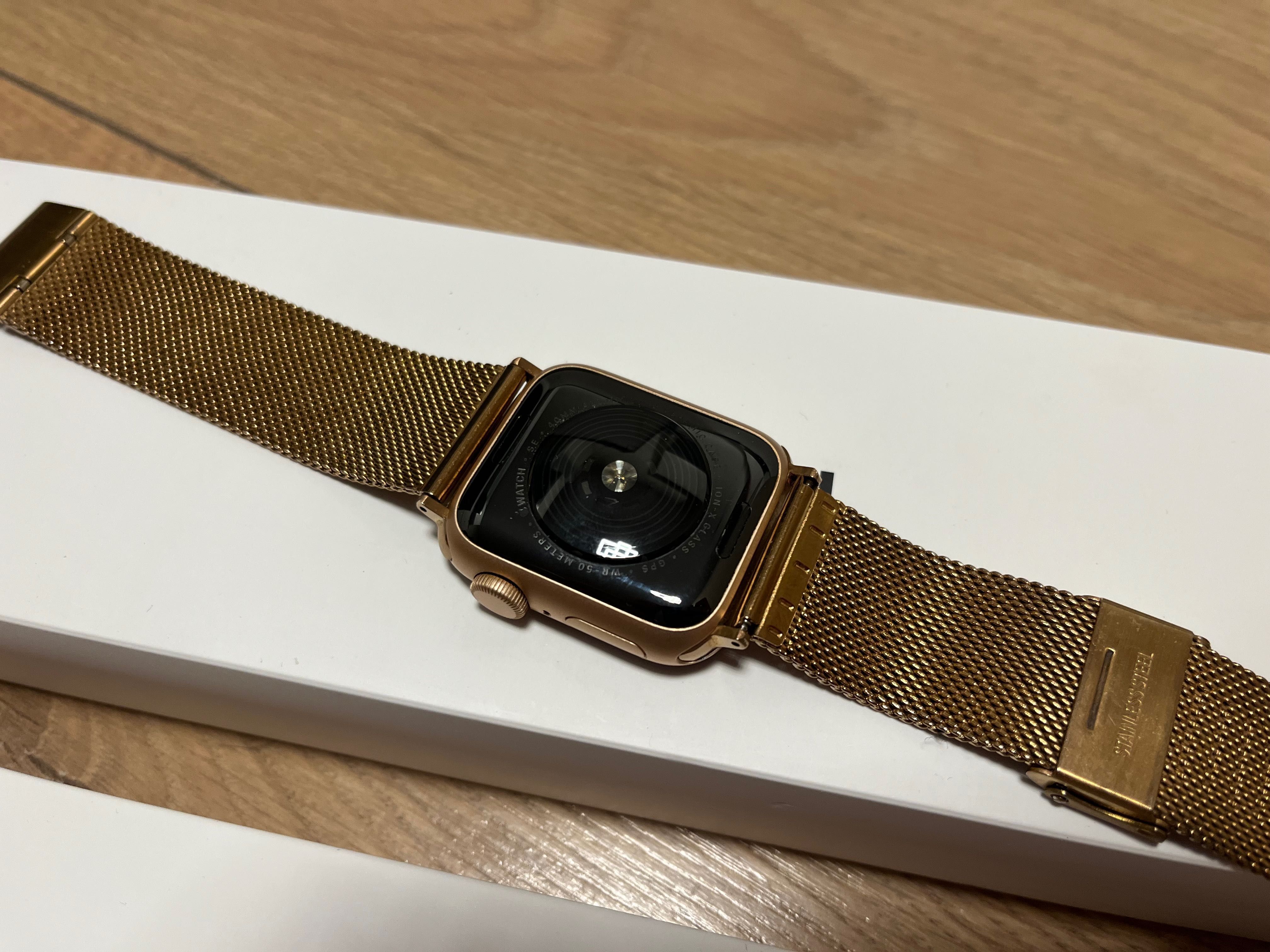 Idealny Apple Watch serii SE 40 mm GOLD w bardzo dobrym stanie!