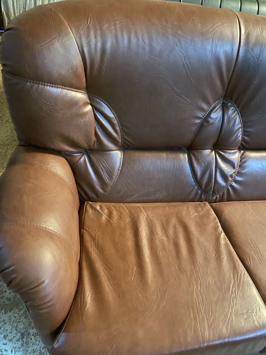 Sofa de sala em estado novo
