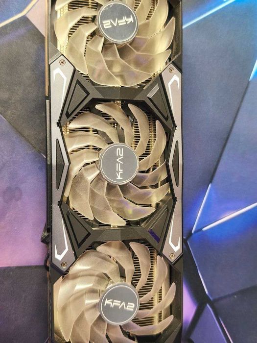Відеокарта KFA2 RTX 3080 TI SG (1-Click OC) у гарному стані