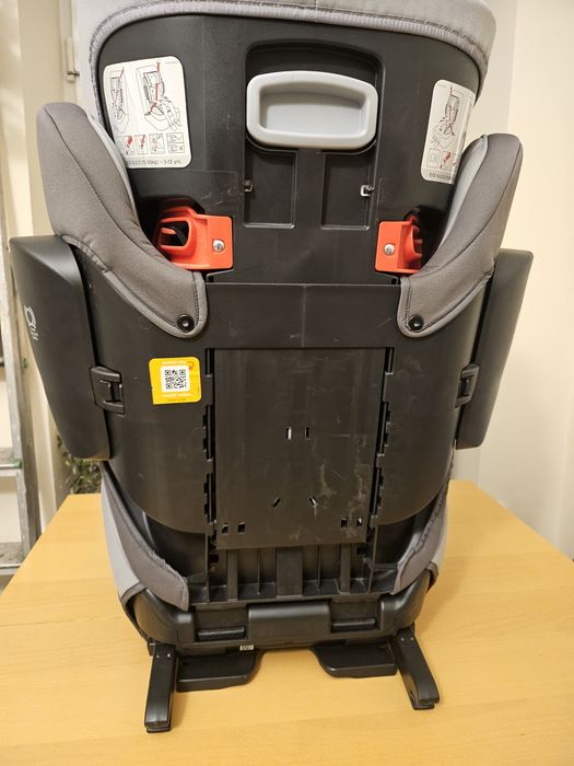 Fotelik samochodowy Joie Traver