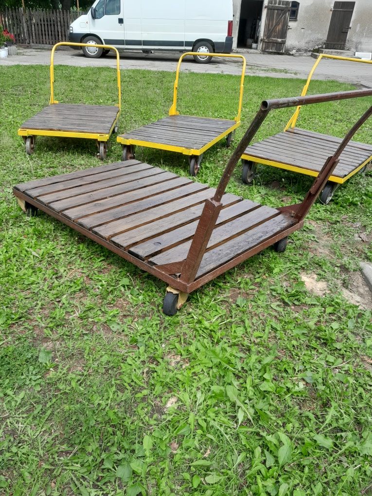 Wózek magazynowy transportowy