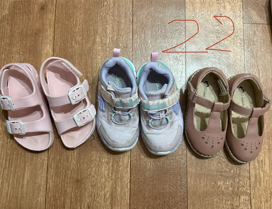 Взуття на дівчинку туфлі, кросівки, сандалі next, crocs 20,22,23,24