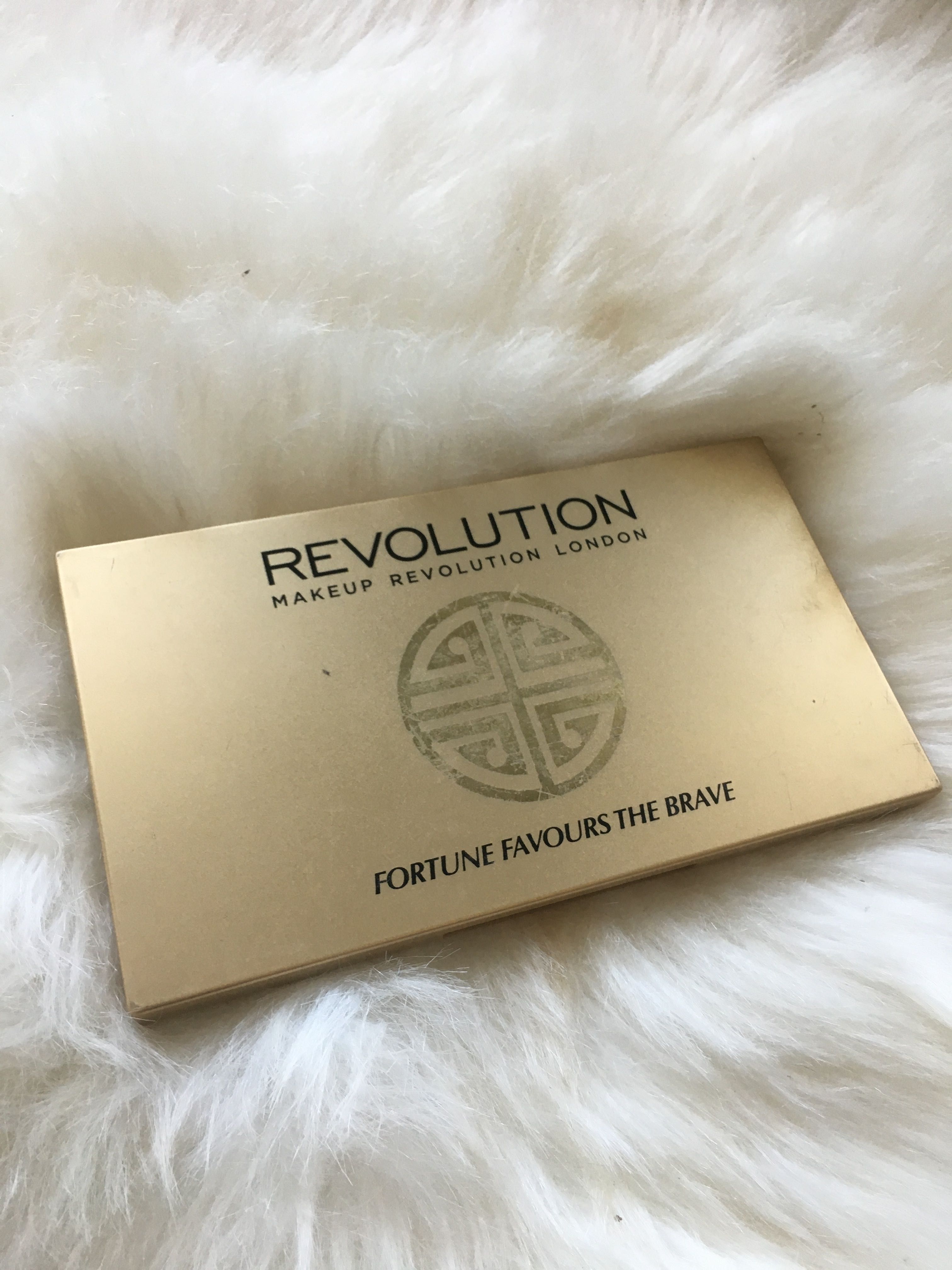Палетка тіней Makeup Revolution(Fortune Favours the Brave)