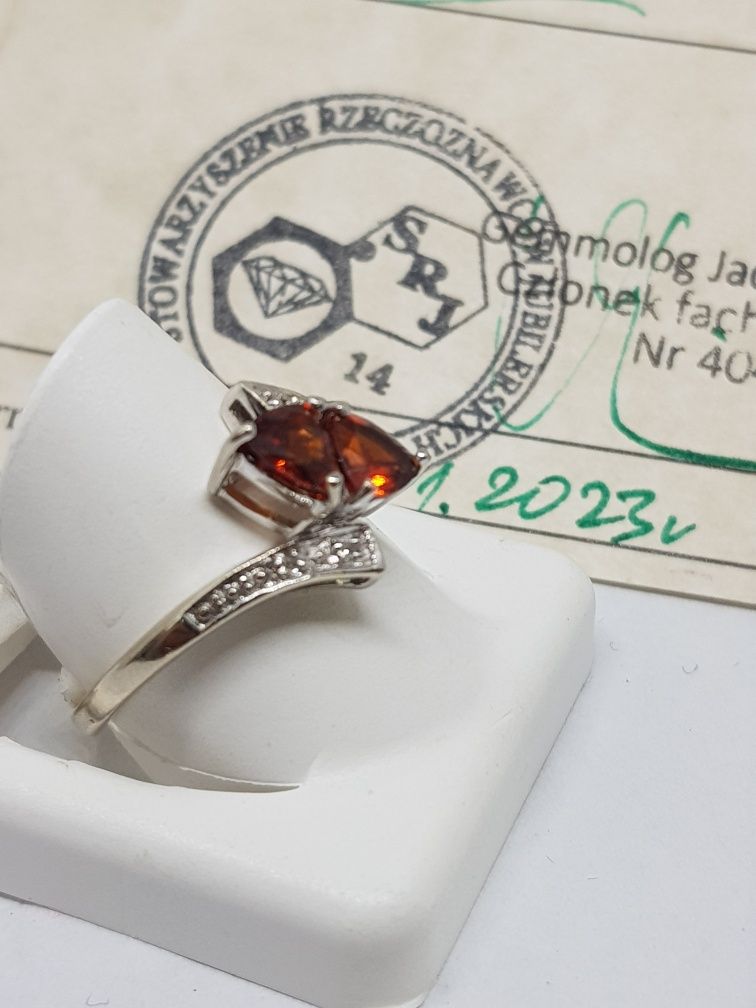 Złoty pierścionek z cyrkoniami i diamentami złoto 375 Rozmiar  14