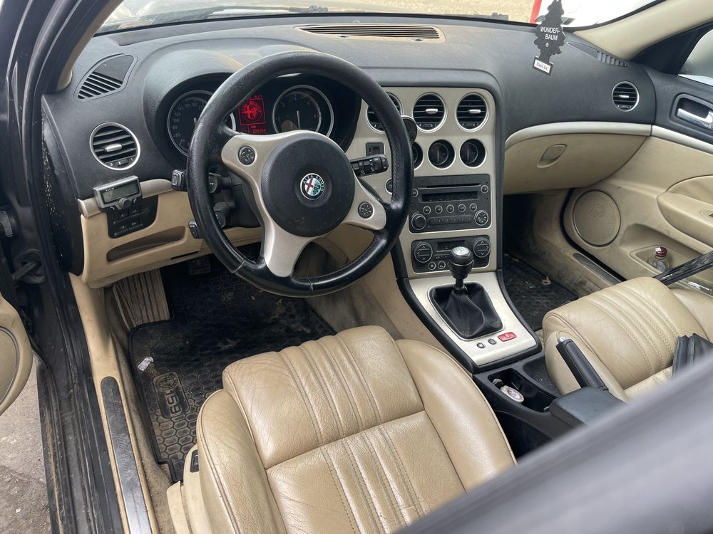 Na części Alfa Romeo 159 SW 1.9 JTD 939A2000 skrzynia 6B lakier 568/A