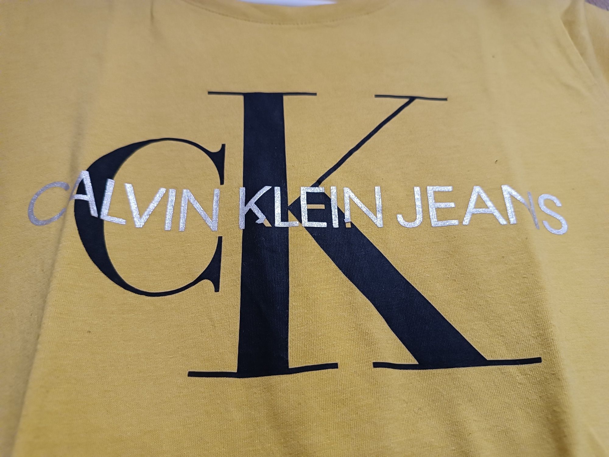 T-shirt żółty Calvin Klein