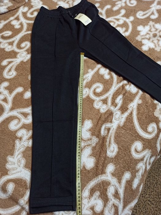 Продаються жіночі штани. Осінь-весна. Розмір на 48-50