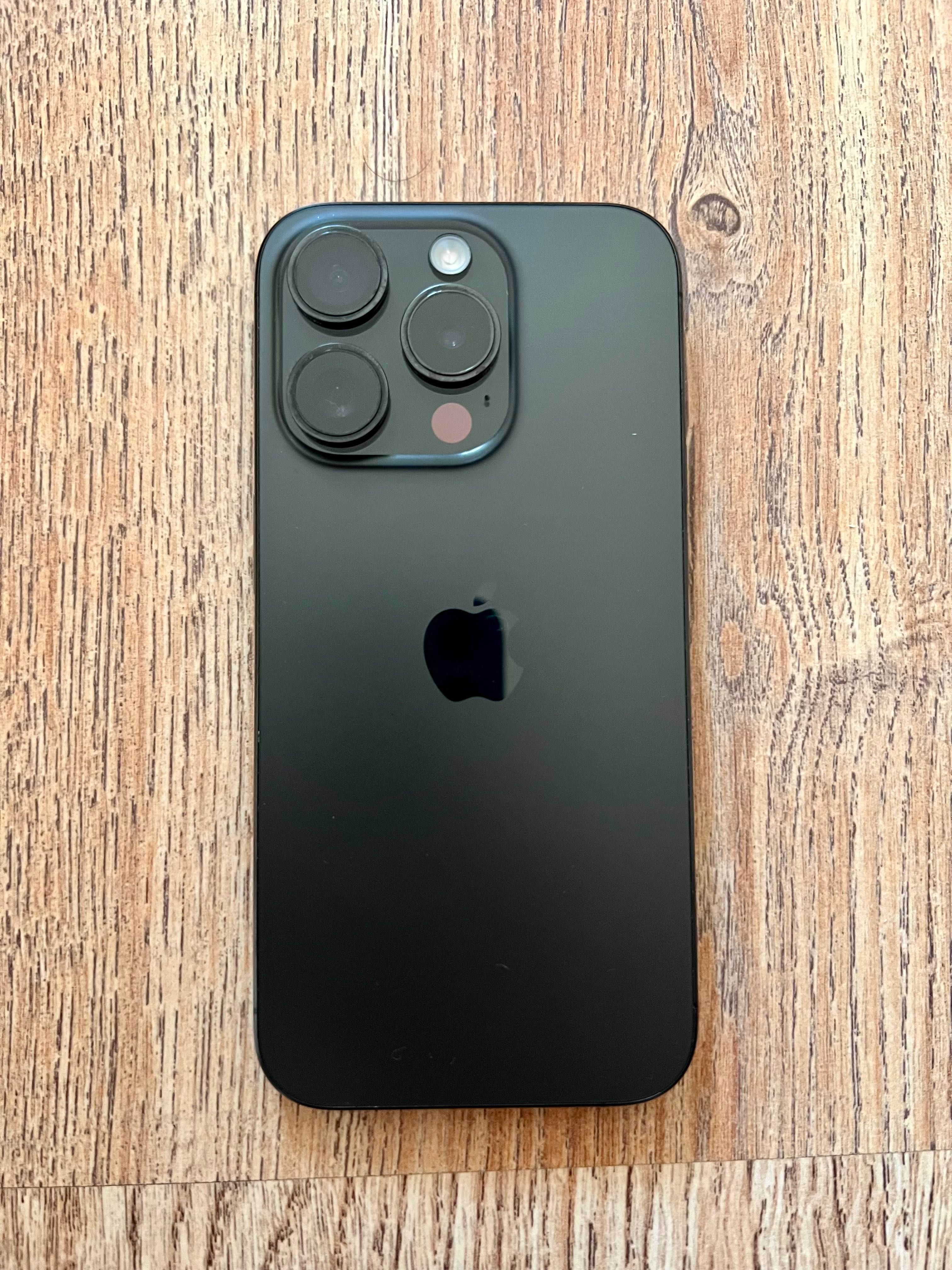 Продам iPhone 15 pro 128 gb