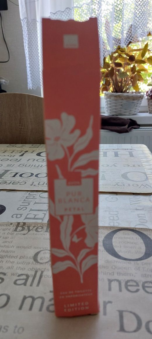Pur Blanca Petal 50ml Avon