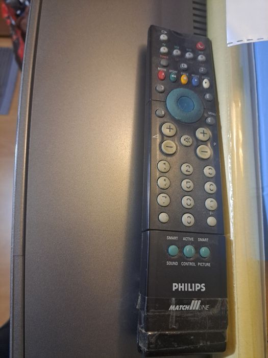 TV PHILIPS a funcionar