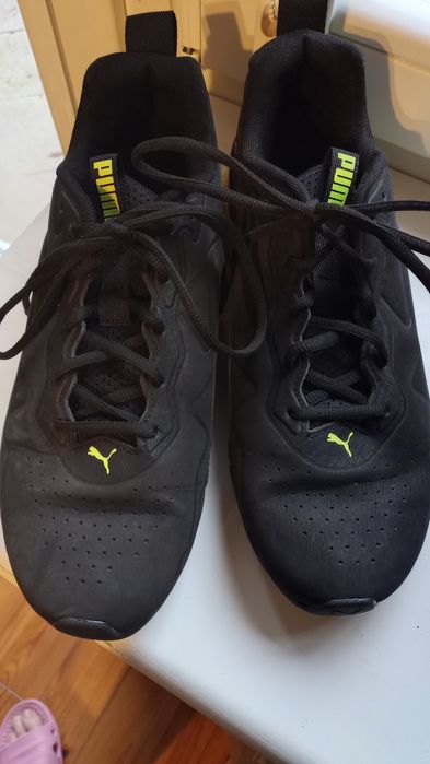 Buty PUMA czarne sprzedam . Rozmiar 44