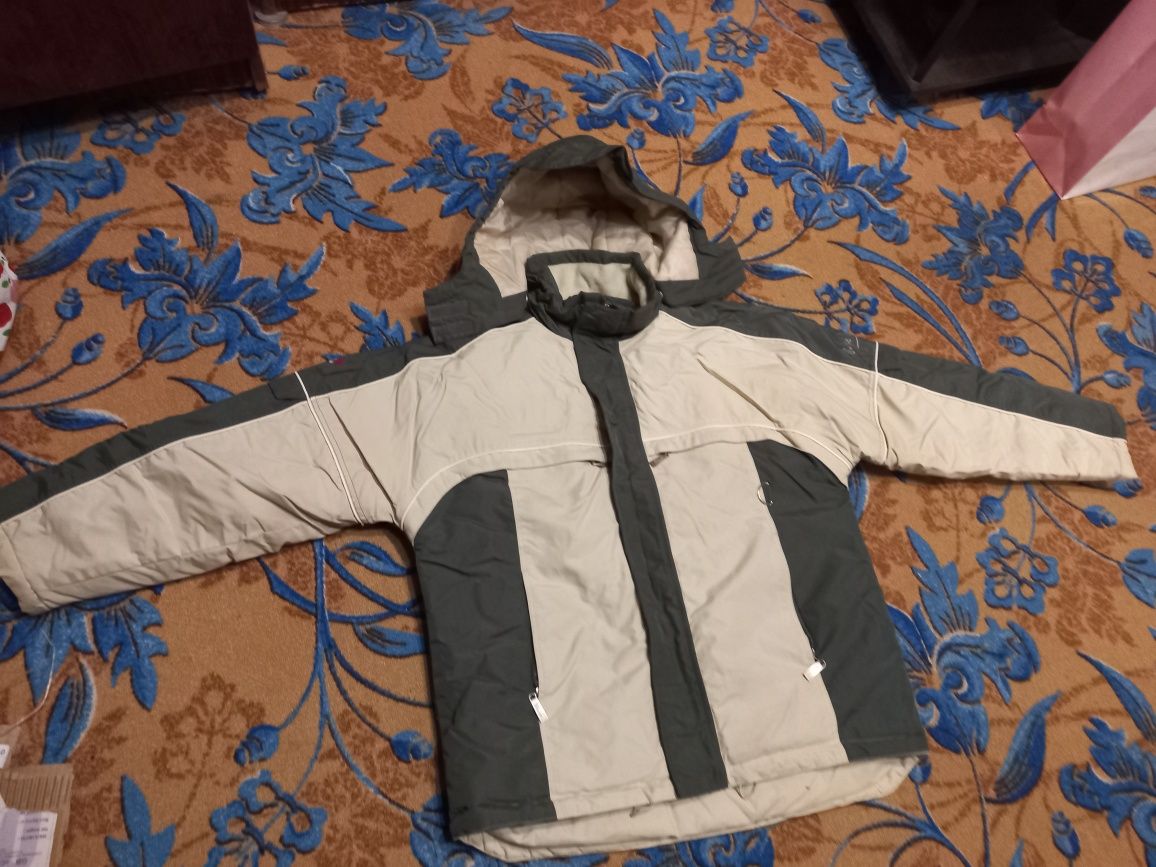 Мужская лыжная курточка , размер М