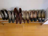 Sapatos pele (4) + botas pele + sapateira inox (+ OFERTA 1 par)