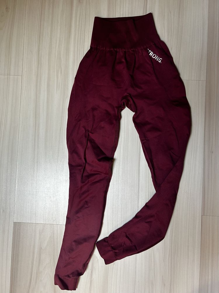 Legginsy bezszwowe Strong Point push up XS/S