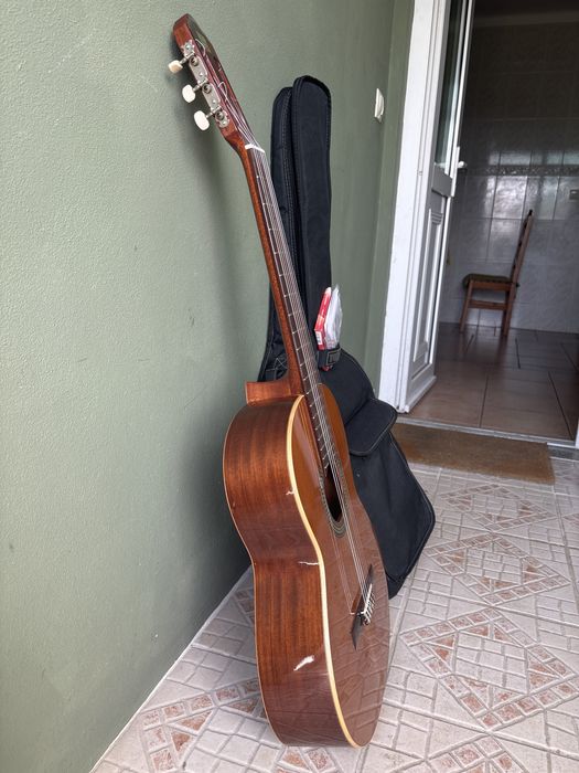 Viola Alhambra com bolsa