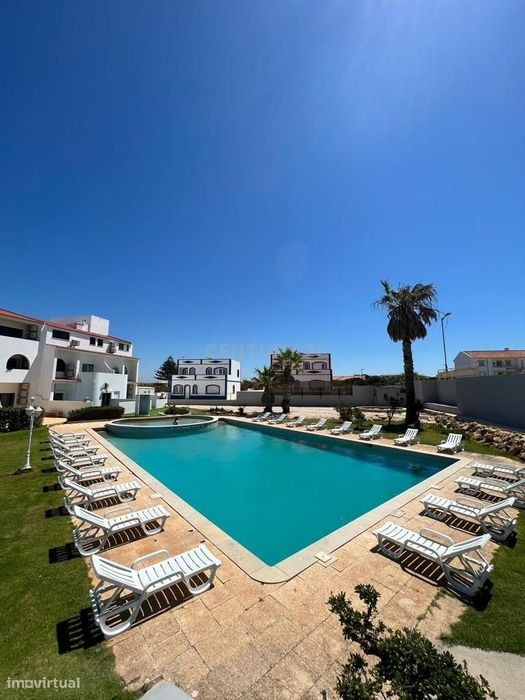 Apartamento T2 em Condomínio Fechado com Piscina – Sagres