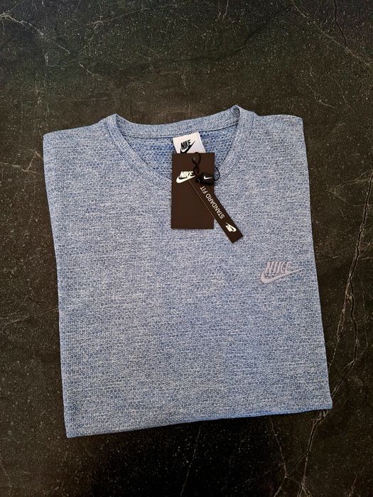 Super T-shirt sportowy Nike Standard fit  rozmiar XXL