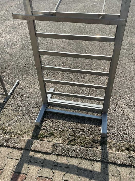 Wyposażenie sklepu odzieżowego