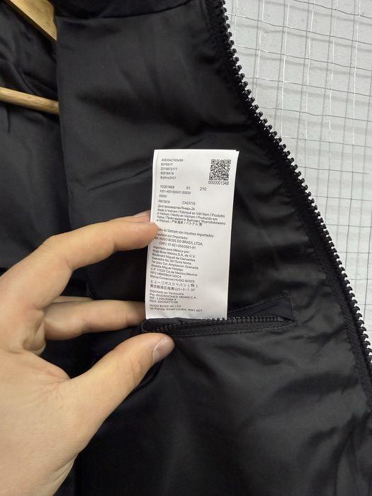 Оригінальна жилетка Hugo Boss