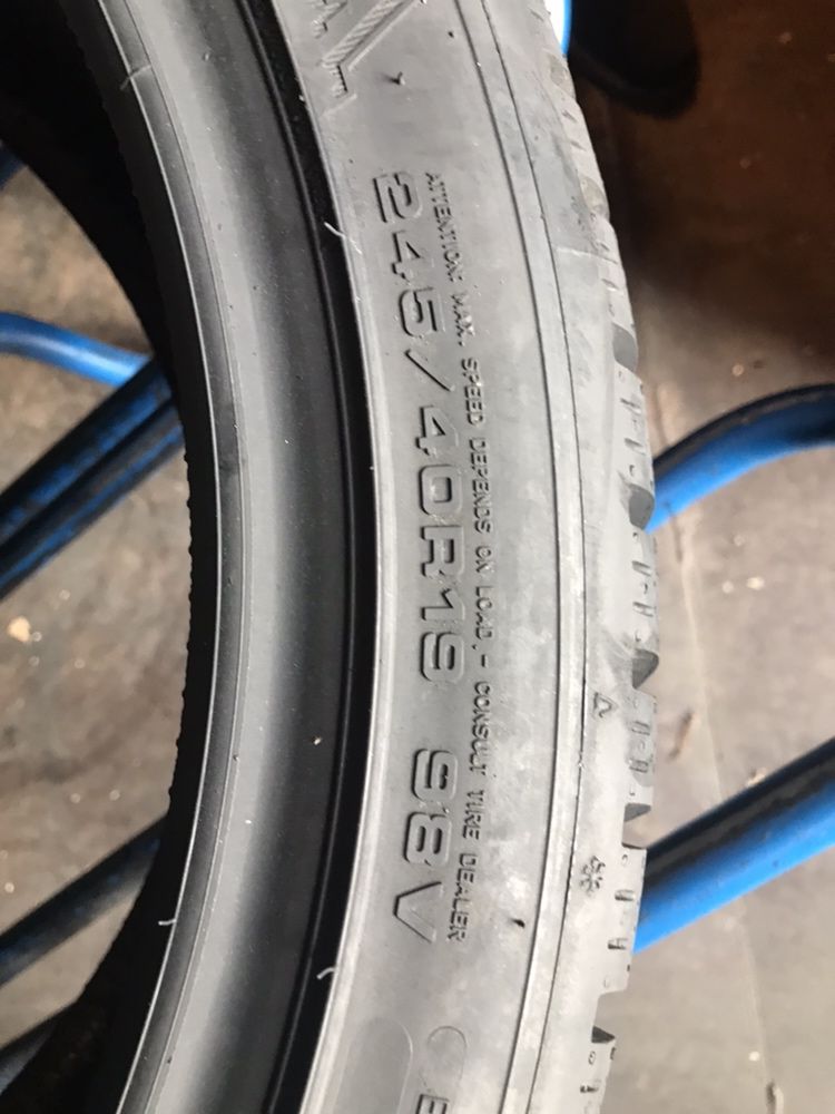 275/35/19+245/40/19 R19 Dunlop Winter Sport 5 4шт зима