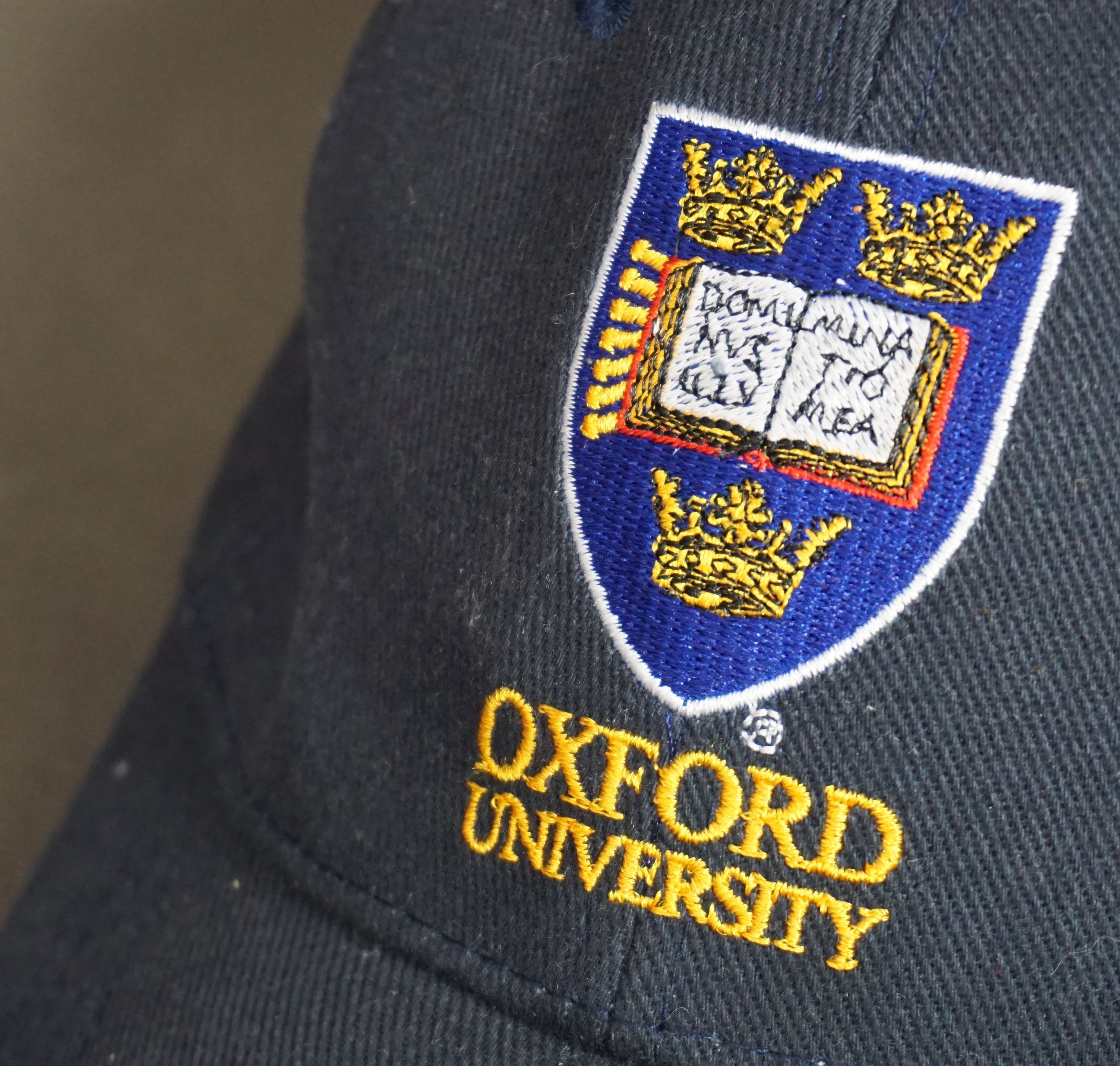 Czapka Oxford University r. OS