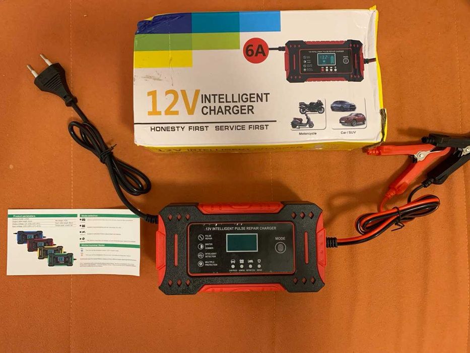 Автомобильная зарядка 12V 6А