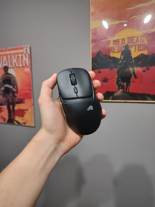 bezprzewodowa myszka gamingowa Glorious Model D3 Wireless