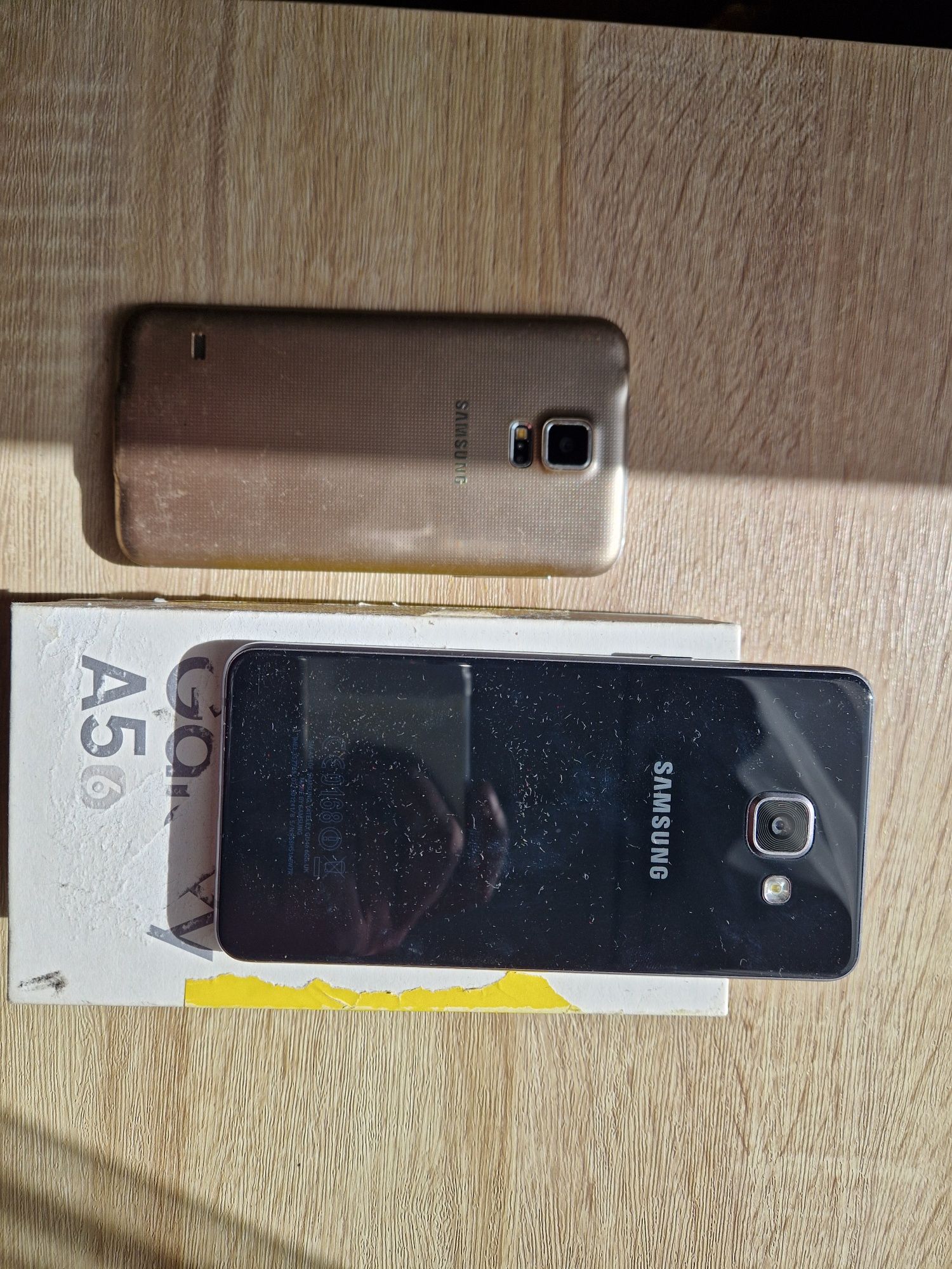 Zestaw Samsungów na części.