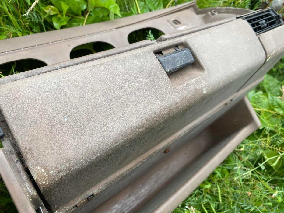 Кришка бардачка ВАЗ 2108 2109 класика жигули