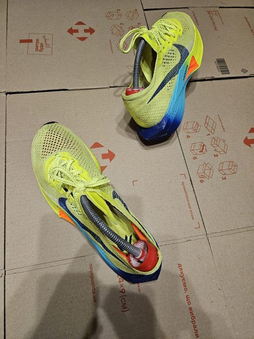 Оригінал / Nike Vaporfly 3 / 44p Кросівки Чоловічі  
Nike ZoomX Vaporf