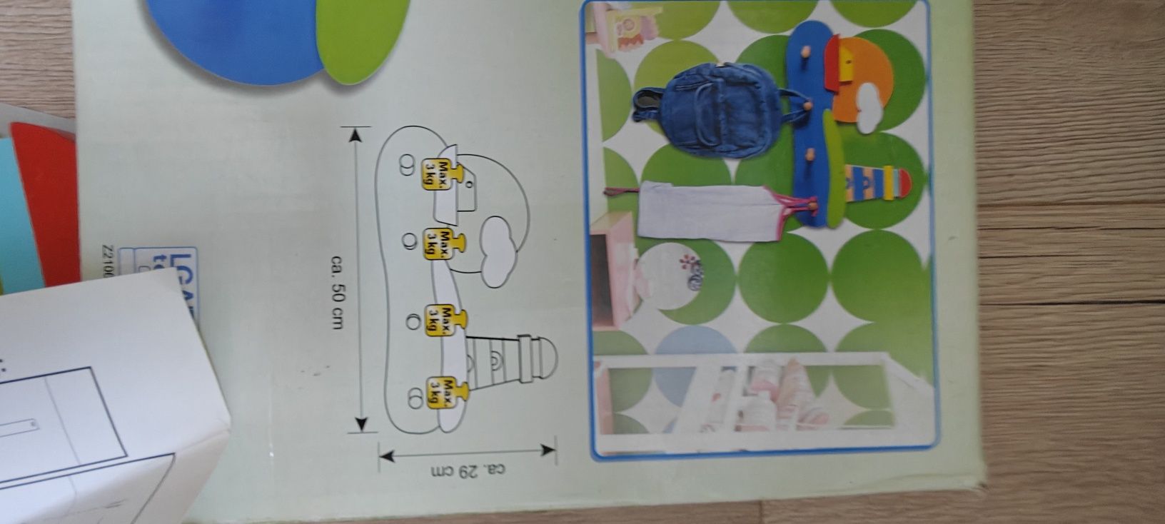 Wieszak na ubrania z motywem morskim dla dziecka