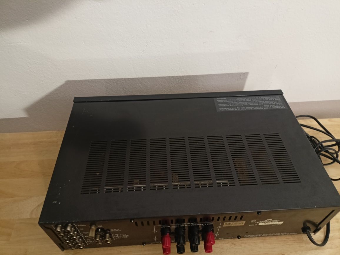 Wzmacniacz JVS-AX 440BK.