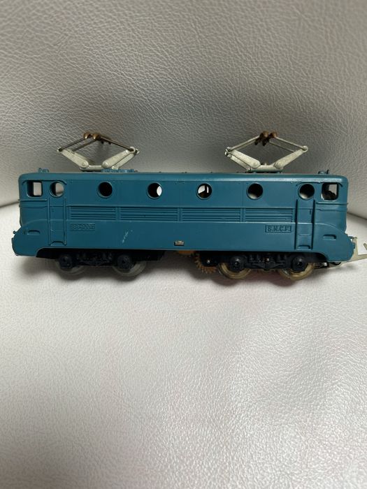 Kolejki pociagi wagony