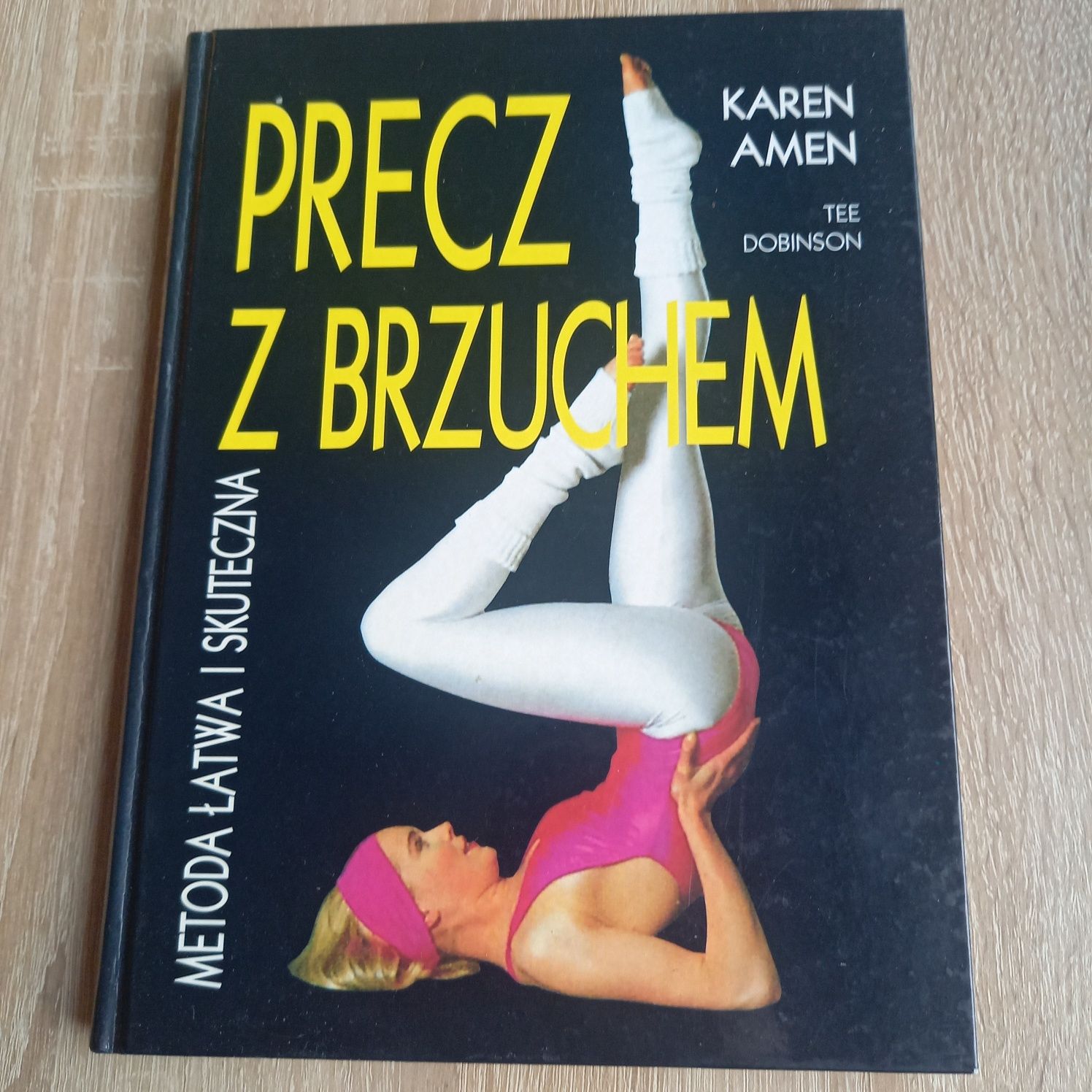 Książka Precz z brzuchem / Karen Amen