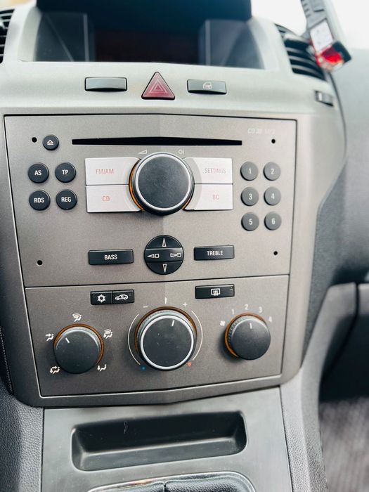 Opel Zefira B 1.6 бензин