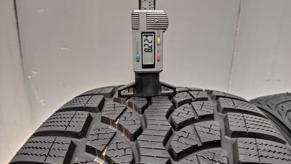 шини 225/40R18.  Bridgestone . 99% 21.22р