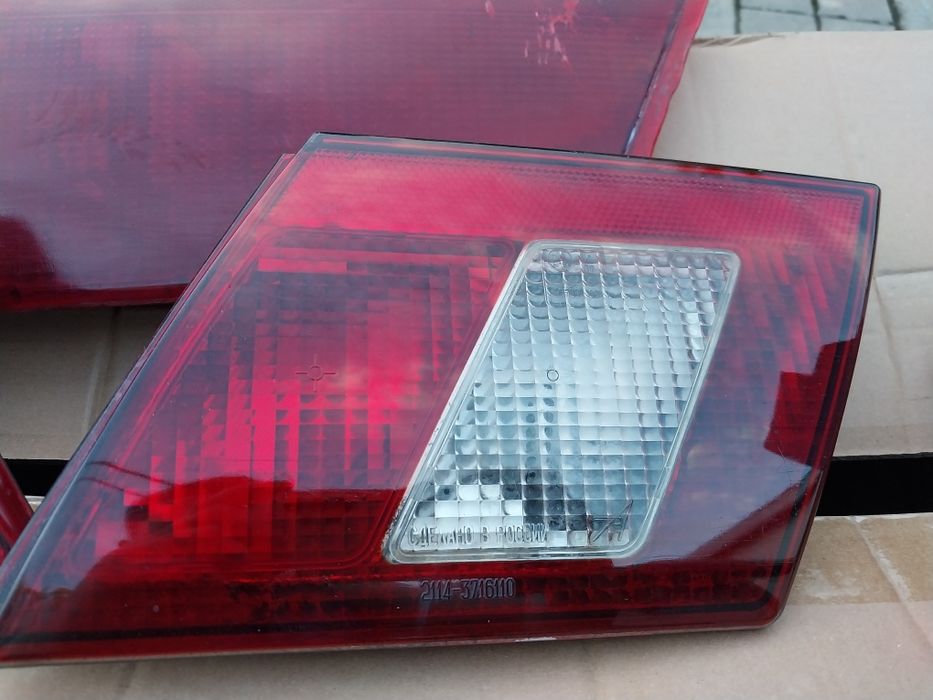 Задні ліхтарі ВАЗ 2115, в гарному стані, заднього ходу,