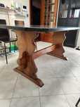 Mesa de cozinha com tampo de granito