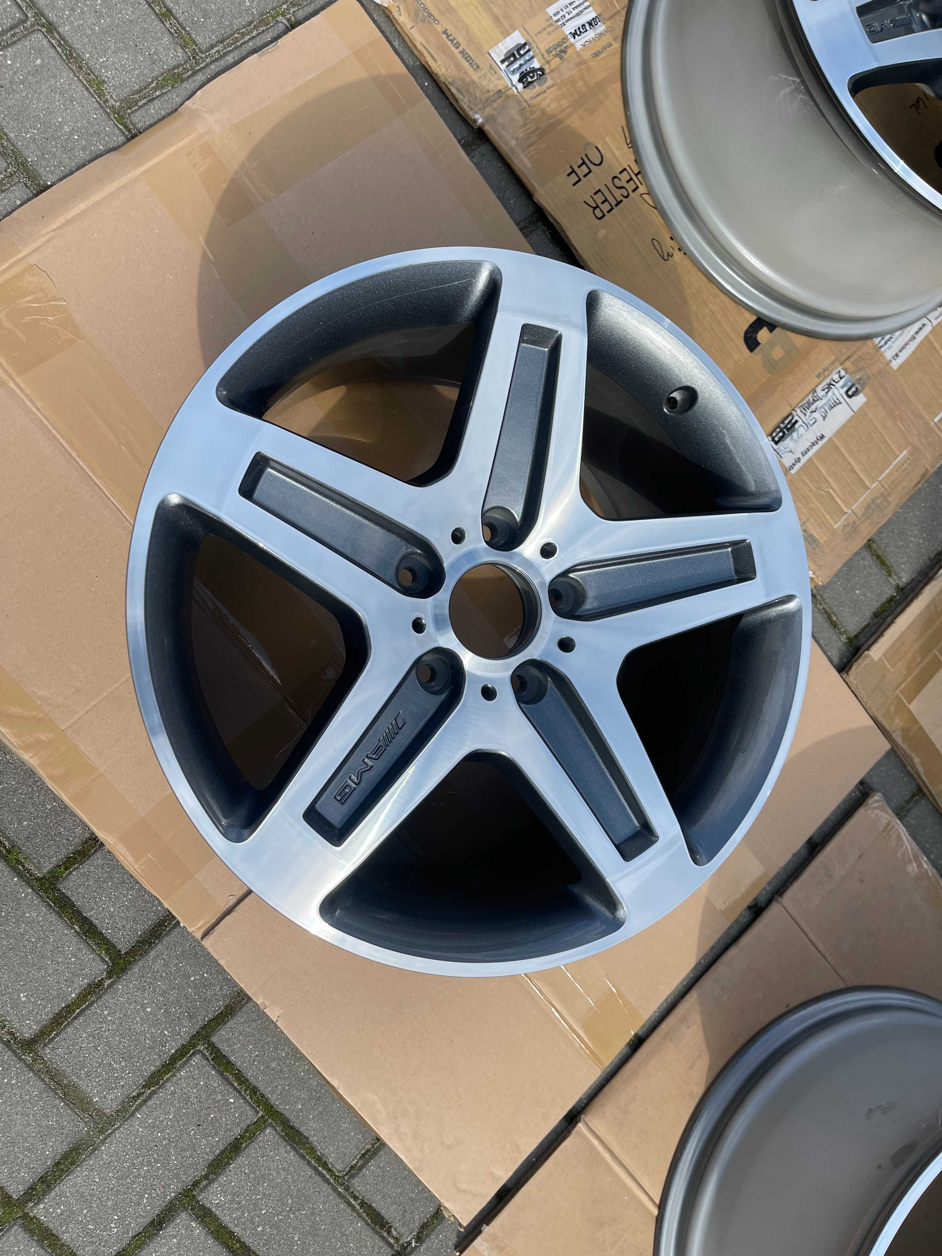 Felgi Mercedes AMG OE 19, Nowe, Stan Idealny, G55, G63 AMG, Komplet