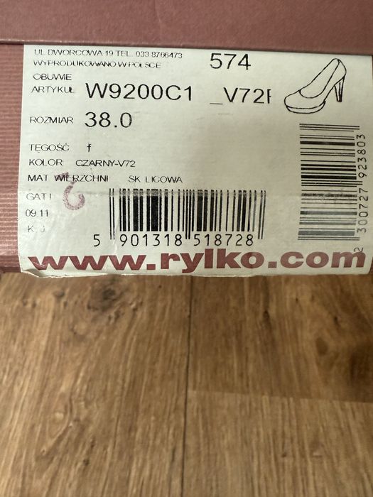 Buty czarne roz 38 RYłKO