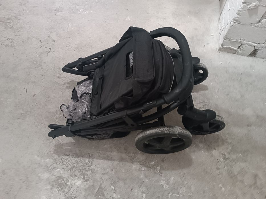 Wózek spacerowy Lionelo