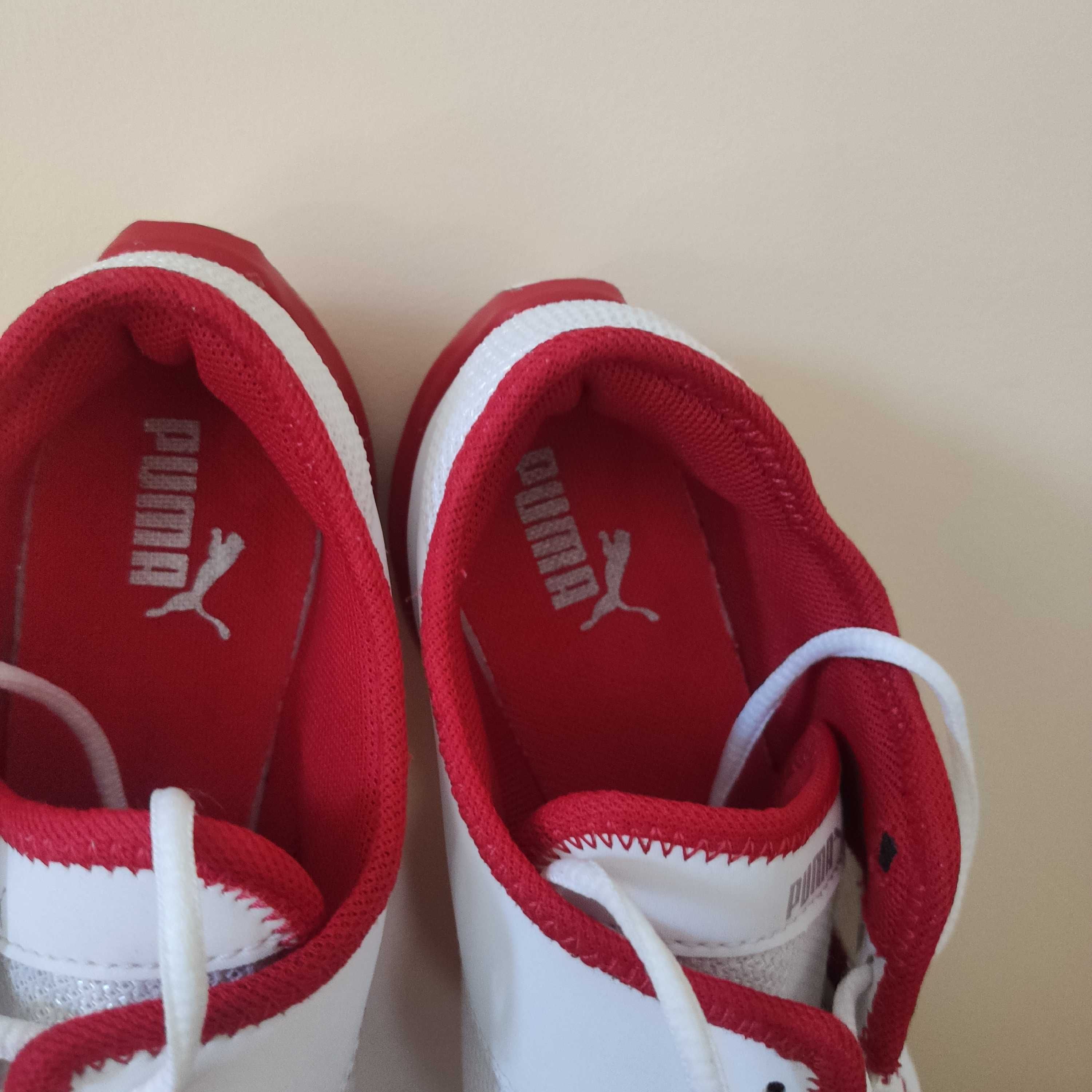 Buty młodzieżowe Puma rozmiar 38