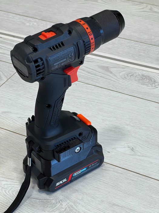 Адаптер перехідник з інструменту Dnipro m на акб Skil 3д друк